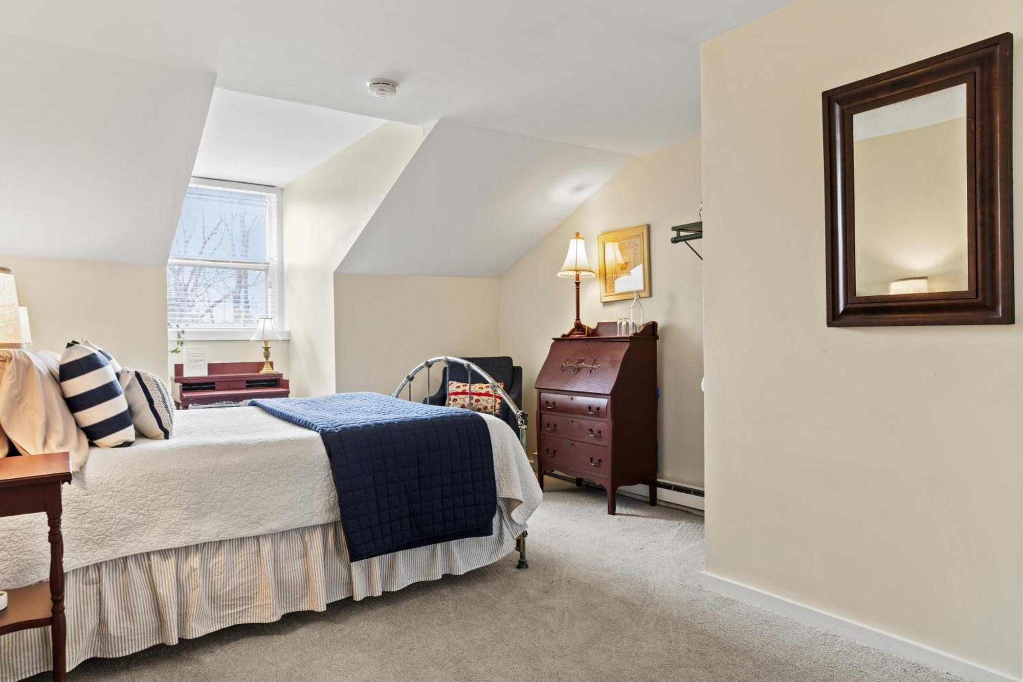 The Captain Stannard Westbrook Chambre photo